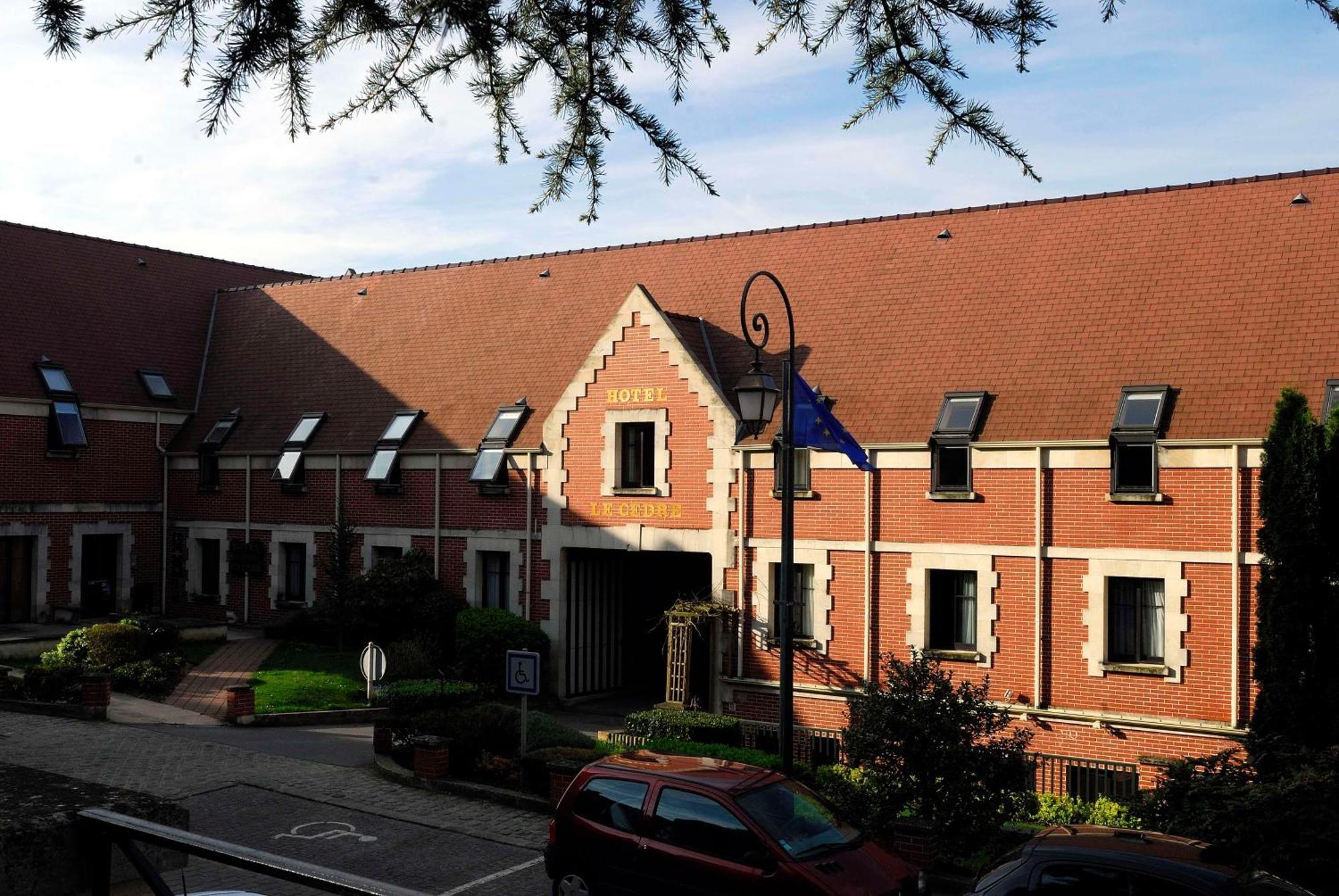 Cit'Hotel - Hotel Le Cèdre Noyon Buitenkant foto